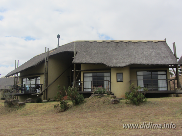 didima 4 bed chalet1.png